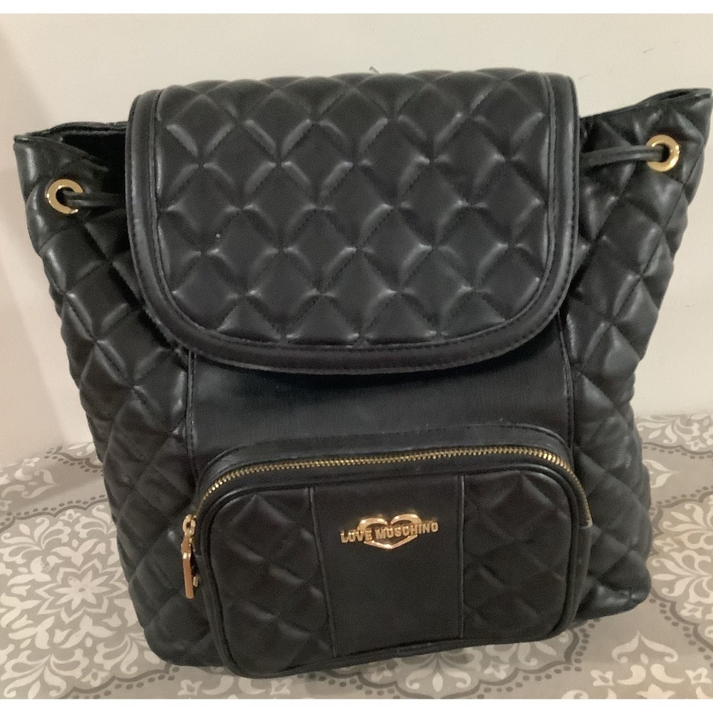 Love Moschino black quilted leather backpack - Authentic